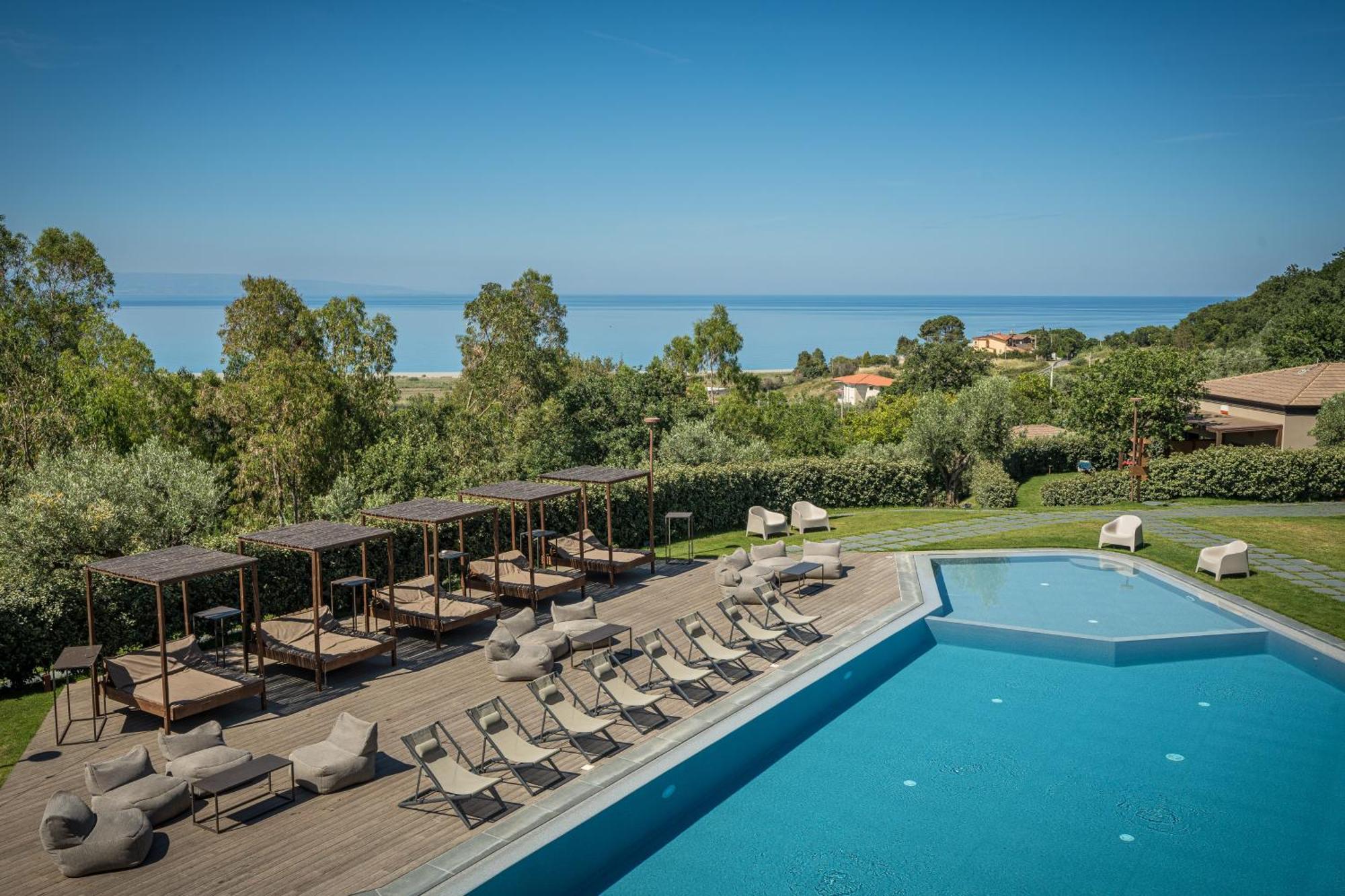 Hang Loose Cottage Hotel & Resort 4 Stelle Gizzeria Calabria Экстерьер фото