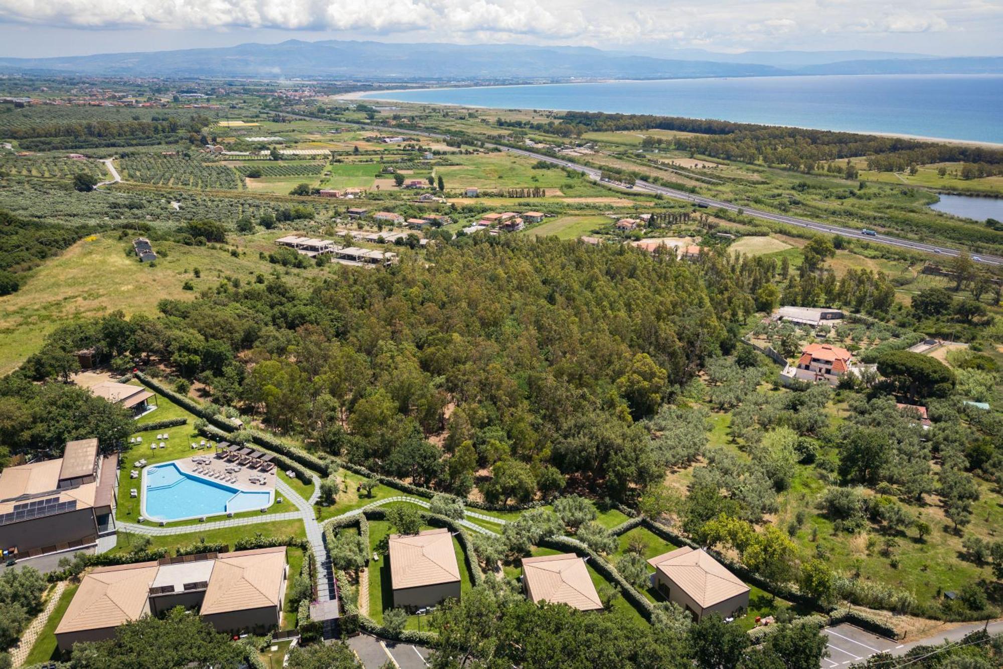 Hang Loose Cottage Hotel & Resort 4 Stelle Gizzeria Calabria Экстерьер фото